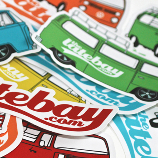 DÉCOUPE D'AUTOCOLLANTS